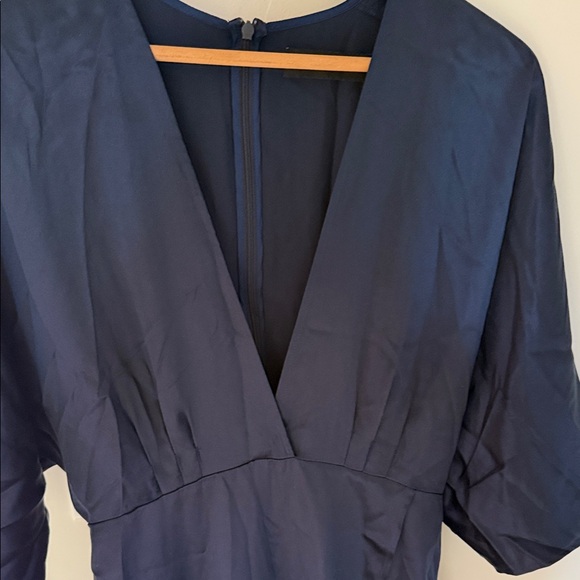 Reformation Elegant navy blue satin low cut Dress - Picture 7 of 11